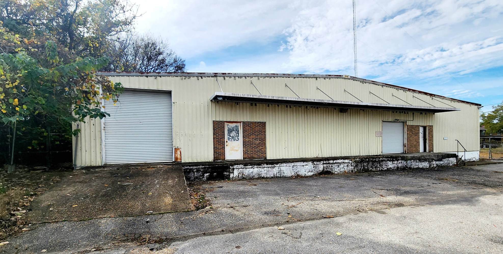 1953 Mobile Rd warehouse exterior, Montgomery AL